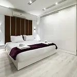 Fresh & Fabulous 2Bdr - 5 Min To Airport