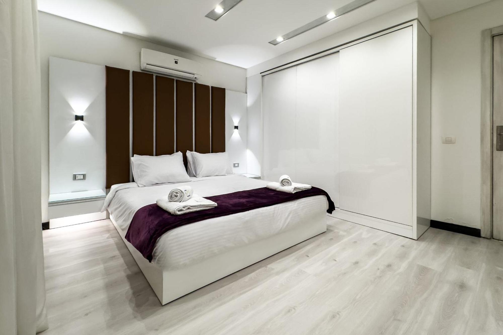 Fresh & Fabulous 2bdr - 5 Min To Airport Apartment Cairo