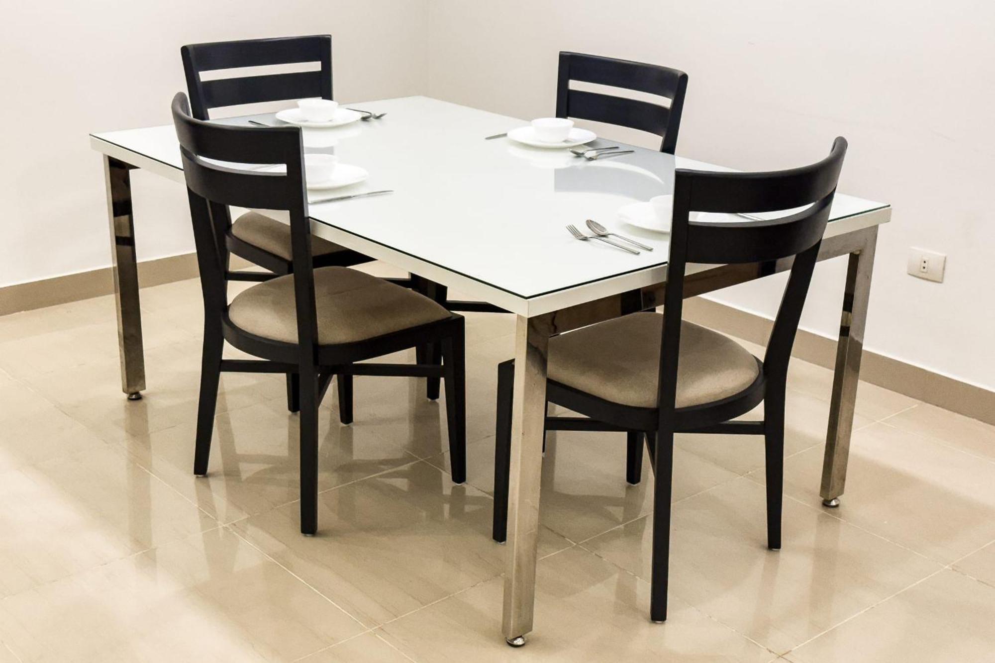 Fresh & Fabulous 2bdr - 5 Min To Airport *